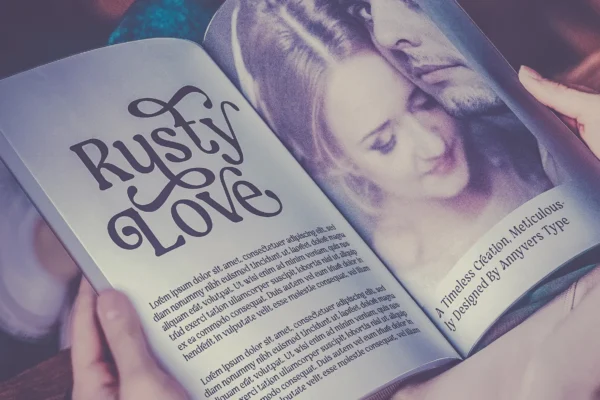 Rusty Love - Retro Vintage Charm Font