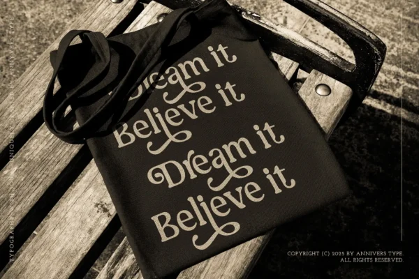 Rusty Love - Retro Vintage Charm Font